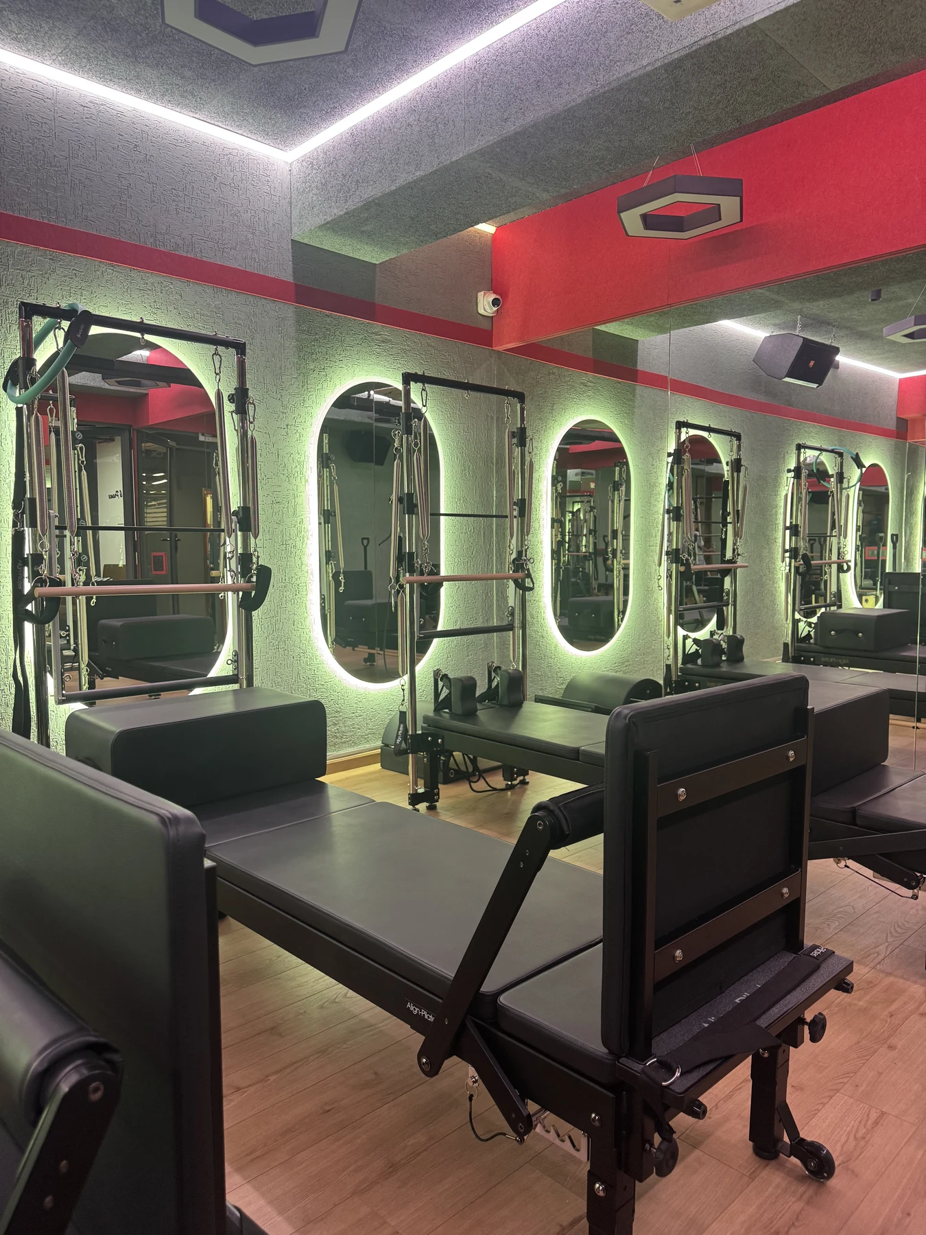 Curved Pro Reformer Sitting Box